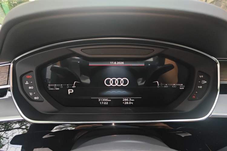 Used Audi A8 2024 A8L 55 TFSI quattro Flagship Model Instrument Cluster