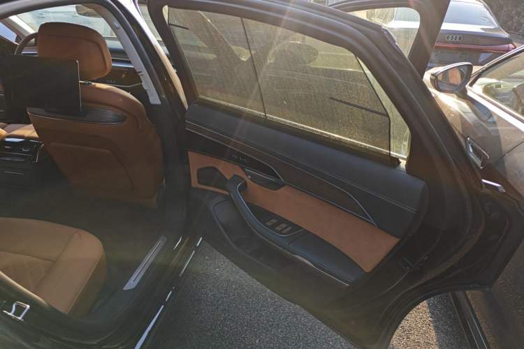Used Audi A8 2024 A8L 55 TFSI quattro Flagship Model Interior 13