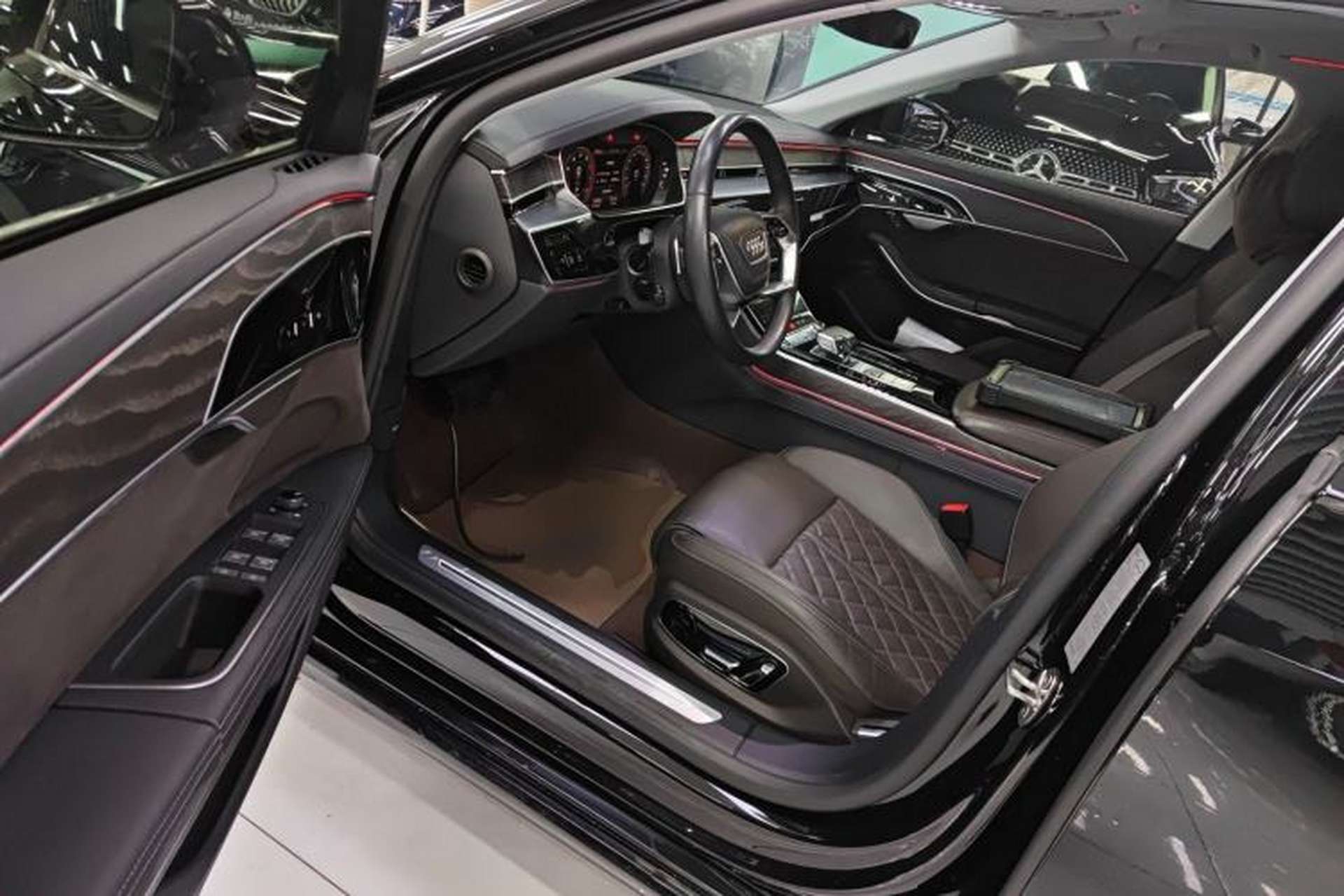 Used Audi A8 2024 A8L 50 TFSI quattro Prestige Edition Interior 3