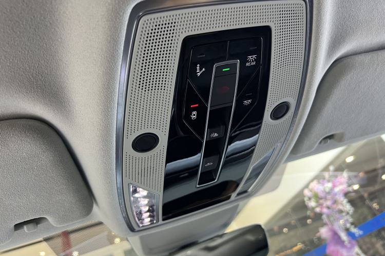Used Audi A8 2024 A8L Horch Founder's Edition Classic Interior 6