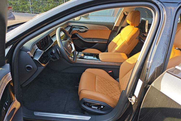 Used Audi A8 2024 A8L 55 TFSI quattro Flagship Model Interior 7