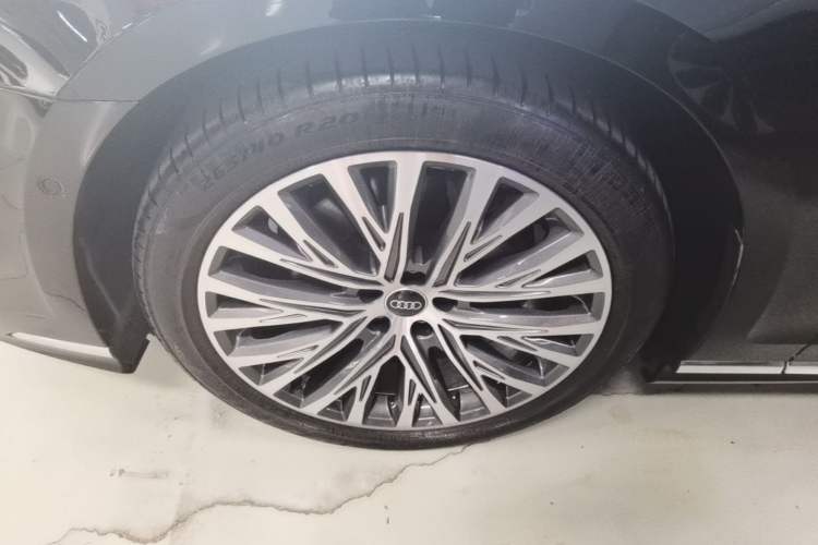 Used Audi A8 2024 A8L 50 TFSI quattro Prestige Edition Left Front Wheel Hub