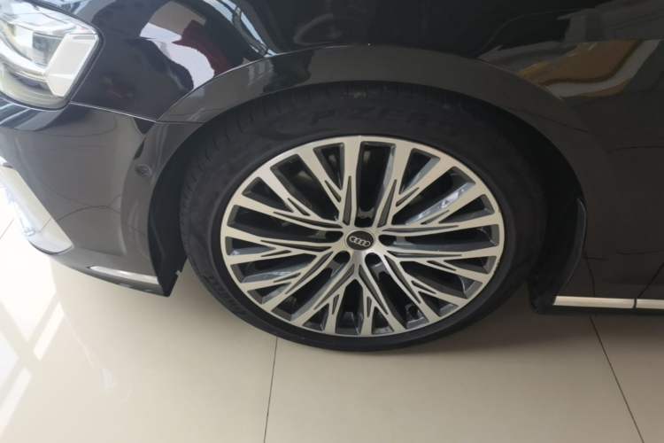 Used Audi A8 2024 A8L 50 TFSI quattro Prestige Edition Left Front Wheel Hub