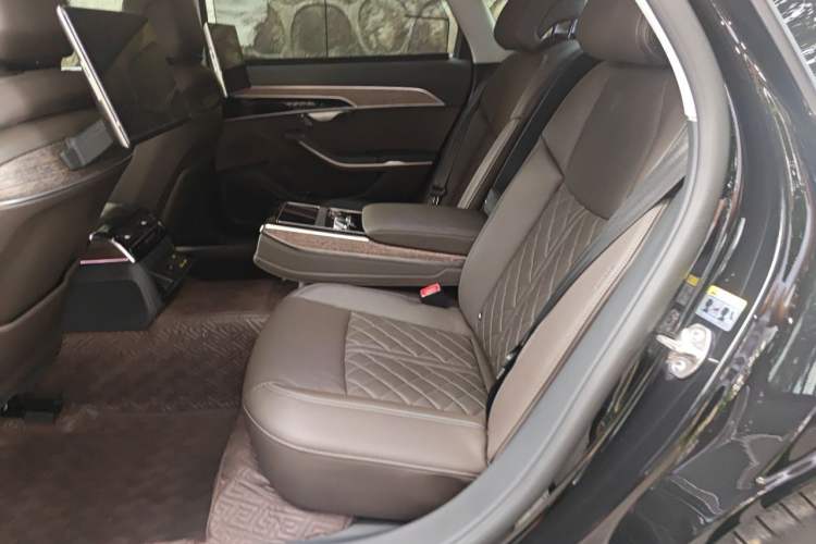 Used Audi A8 2024 A8L 55 TFSI quattro Flagship Model Left Rear Seat