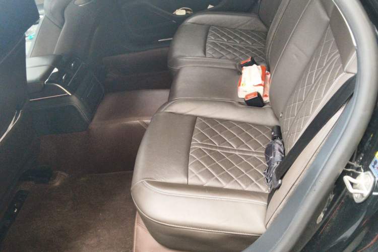 Used Audi A8 2024 A8L 55 TFSI quattro Flagship Model Left Rear Seat