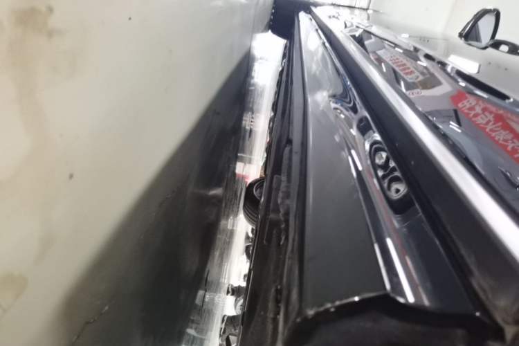 Used Audi A8 2024 A8L 50 TFSI quattro Prestige Edition Left Side Sill