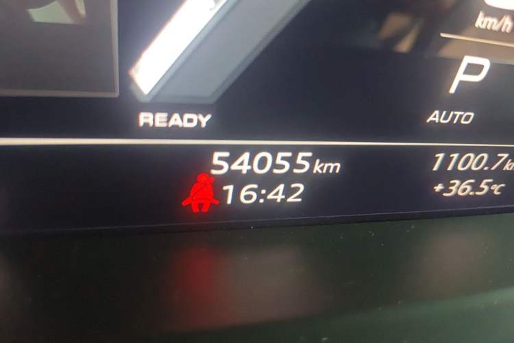 Used Audi A8 2024 A8L 50 TFSI quattro Prestige Edition Odometer Close Up