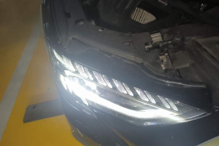 Used Audi A8 2024 A8L 50 TFSI quattro Prestige Edition Right Front Headlight