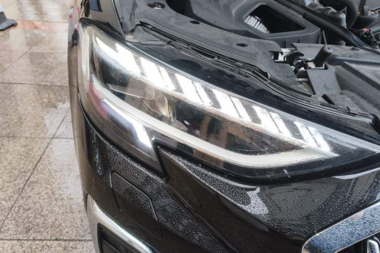 Used Audi A8 2024 A8L 45 TFSI quattro Luxury Model Right Front Headlight