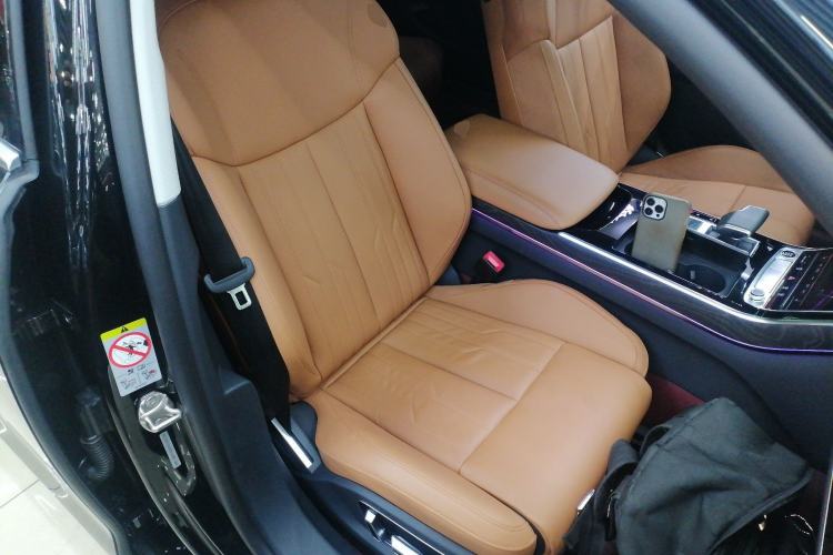 Used Audi A8 2024 A8L 45 TFSI quattro Luxury Model Right Front Seat