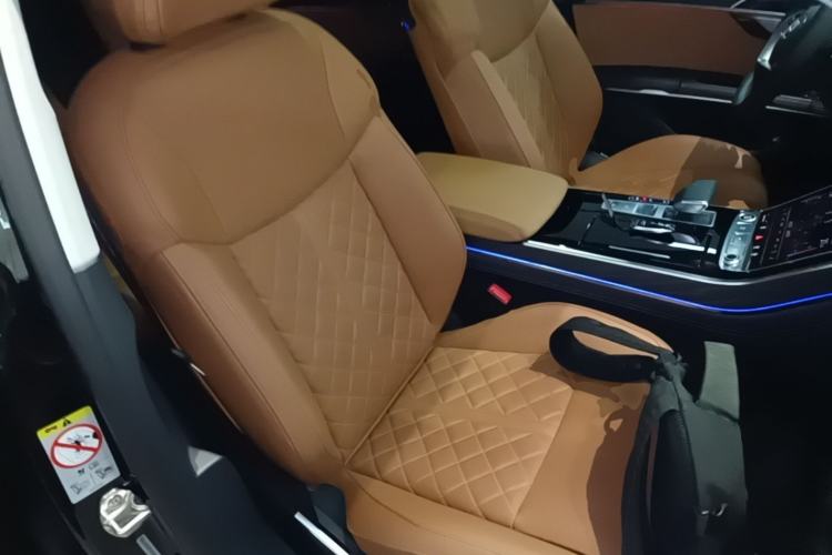 Used Audi A8 2024 A8L 50 TFSI quattro Prestige Edition Right Front Seat