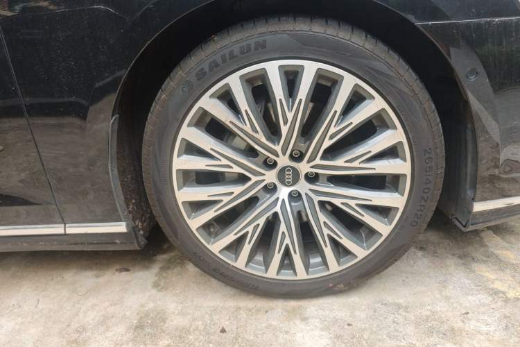 Used Audi A8 2024 A8L 50 TFSI quattro Prestige Edition Right Front Wheel Hub