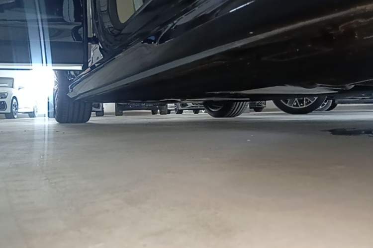 Used Audi A8 2024 A8L 50 TFSI quattro Prestige Edition Right Side Sill