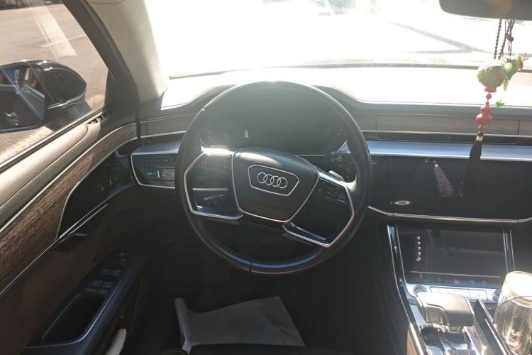 Used Audi A8 2024 A8L 55 TFSI quattro Flagship Model Steering Wheel