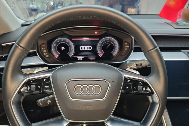 Used Audi A8 2024 A8L 45 TFSI quattro Luxury Model Steering Wheel