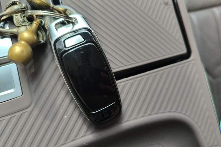 Used Audi A8 2024 A8L 45 TFSI quattro Luxury Model Vehicle Key