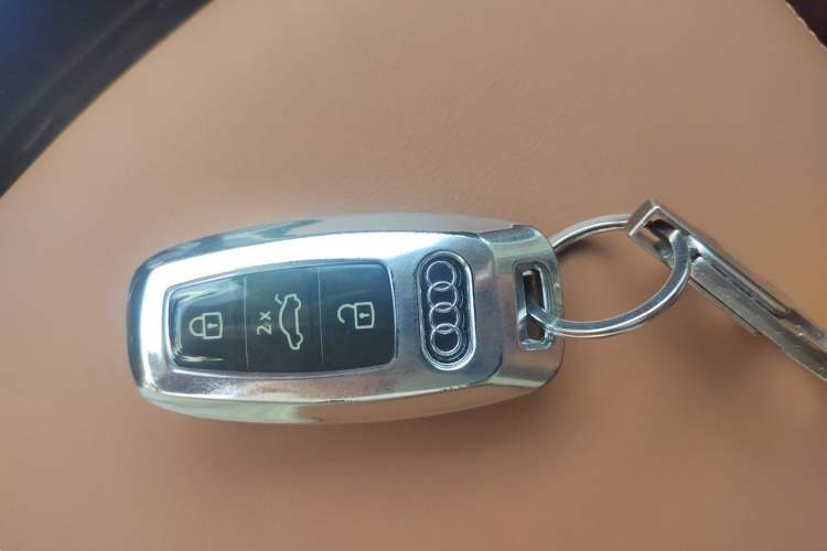 Used Audi A8 2024 A8L 45 TFSI quattro Luxury Model Vehicle Key