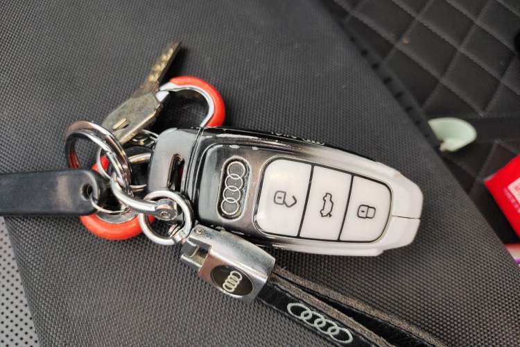 Used Audi A8 2024 A8L 50 TFSI quattro Prestige Edition Vehicle Key