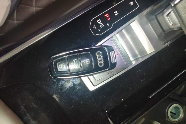 Used Audi A8 2024 A8L 50 TFSI quattro Prestige Edition Vehicle Key