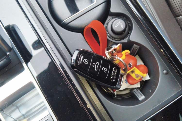 Used Audi A8 2024 A8L 55 TFSI quattro Flagship Model Vehicle Key