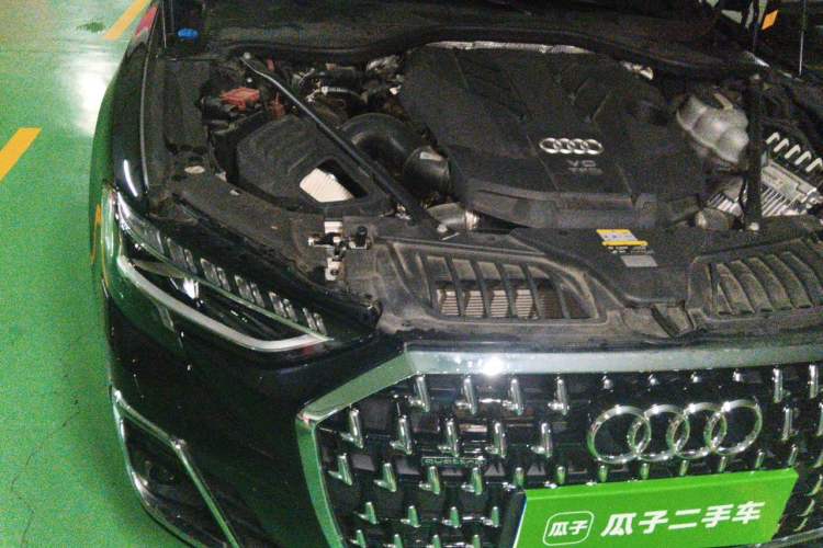 Used Audi A8 2025 A8L 55 TFSI quattro Flagship Model Engine Bay Right