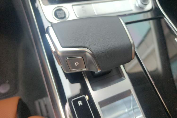 Used Audi A8 2025 A8L 45 TFSI quattro Luxury Model Gear Lever