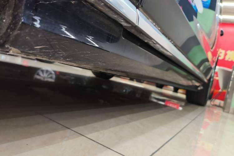 Used Audi A8 2025 A8L 45 TFSI quattro Luxury Model Left Side Sill