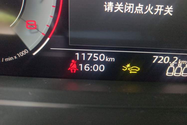 Used Audi A8 2025 A8L 45 TFSI quattro Luxury Model Odometer Close Up