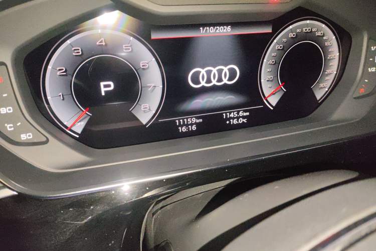 Used Audi A8 2025 A8L 45 TFSI quattro Luxury Model Odometer Close Up