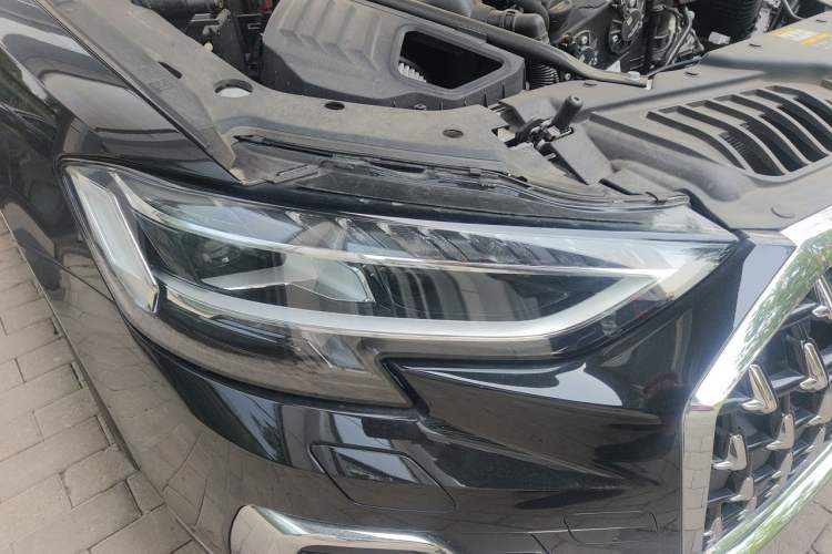 Used Audi A8 2025 A8L 45 TFSI quattro Luxury Model Right Front Headlight