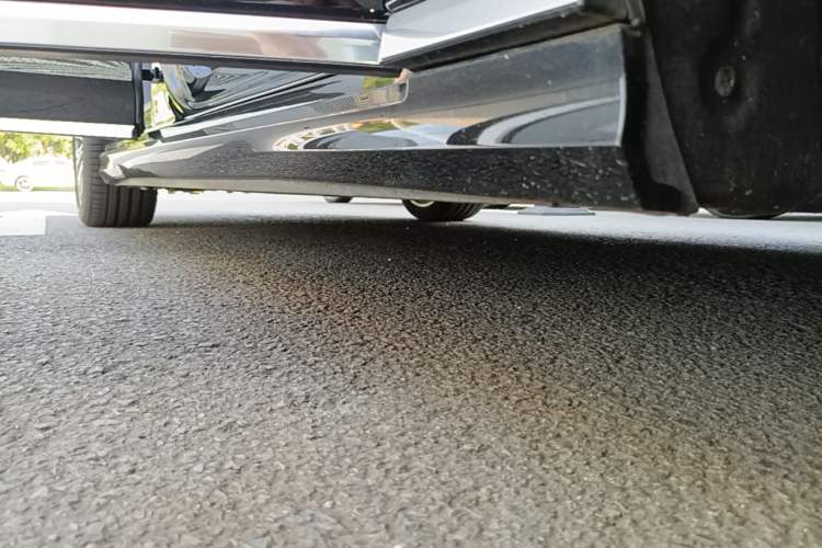 Used Audi A8 2025 A8L 50 TFSI quattro Prestige Edition Right Side Sill
