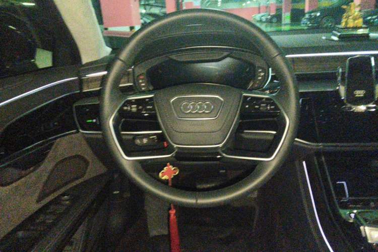 Used Audi A8 2025 A8L 55 TFSI quattro Flagship Model Steering Wheel