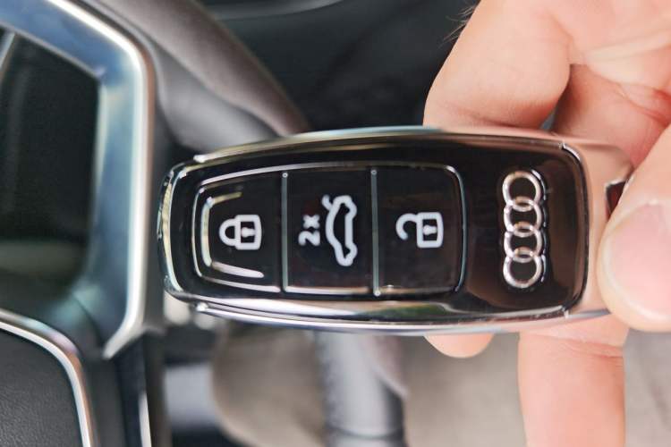Used Audi A8 2025 A8L 45 TFSI quattro Luxury Model Vehicle Key