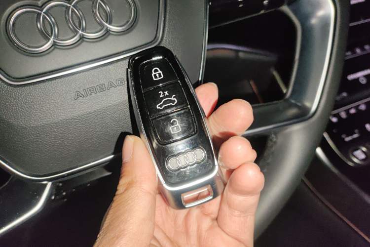 Used Audi A8 2025 A8L 45 TFSI quattro Luxury Model Vehicle Key