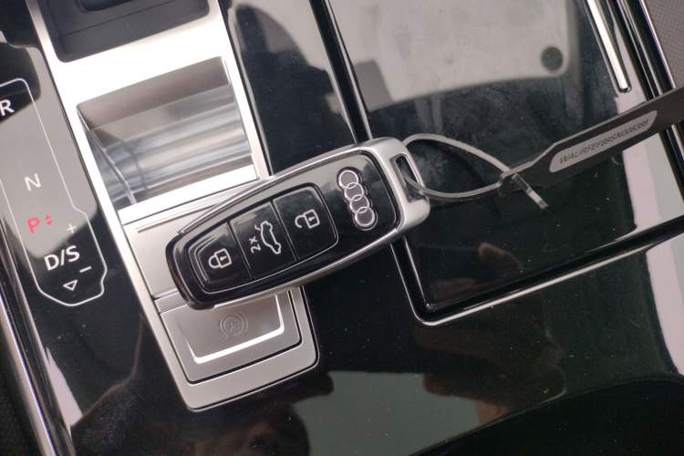 Used Audi A8 2025 A8L 45 TFSI quattro Luxury Model Vehicle Key