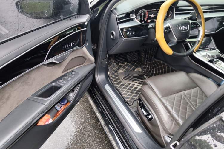 Used Audi A8 New Energy 2021 A8L 60 TFSIe quattro Driver Seat