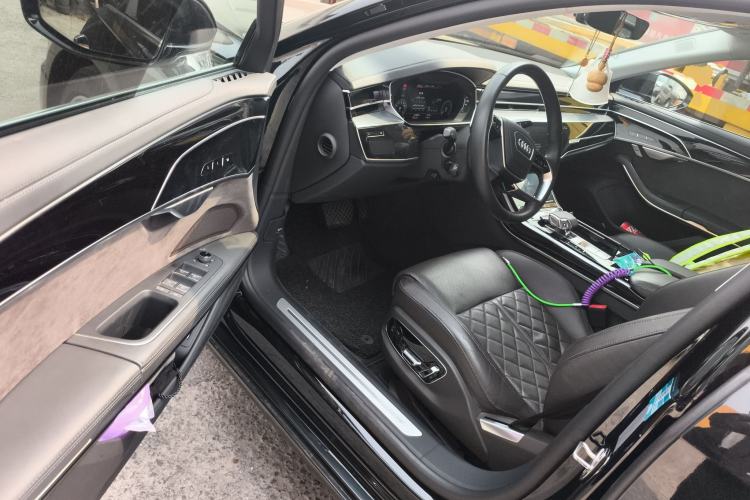 Used Audi A8 New Energy 2021 A8L 60 TFSIe quattro Driver Seat
