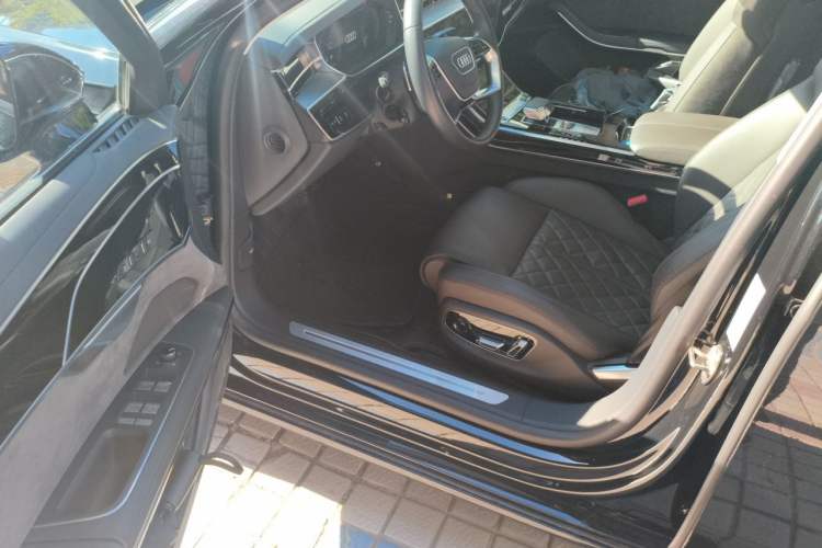 Used Audi A8 New Energy 2021 A8L 60 TFSIe quattro Driver Seat