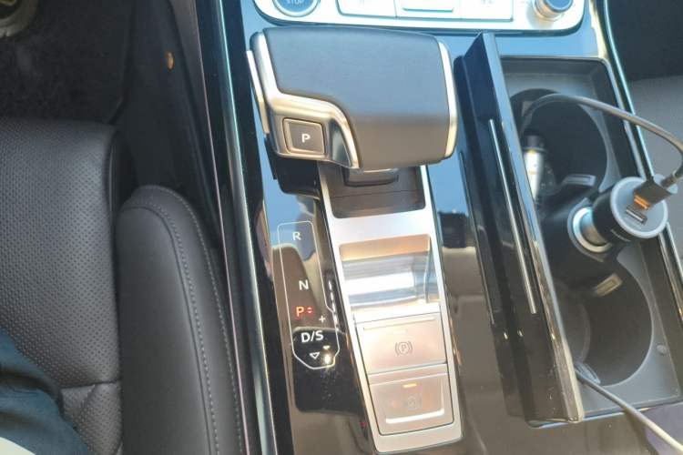 Used Audi A8 New Energy 2021 A8L 60 TFSIe quattro Gear Lever