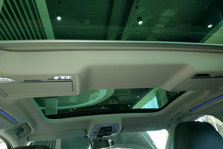 Used Audi A8 New Energy 2021 A8L 60 TFSIe quattro Headliner