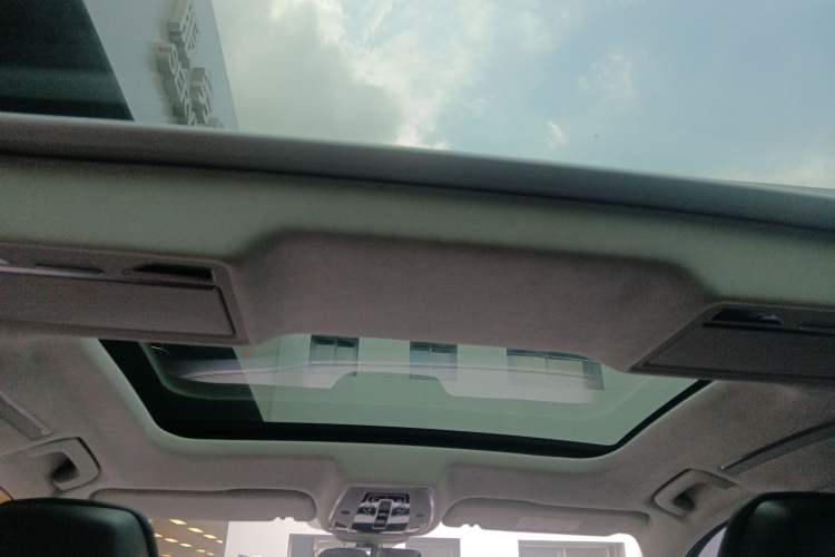Used Audi A8 New Energy 2021 A8L 60 TFSIe quattro Headliner