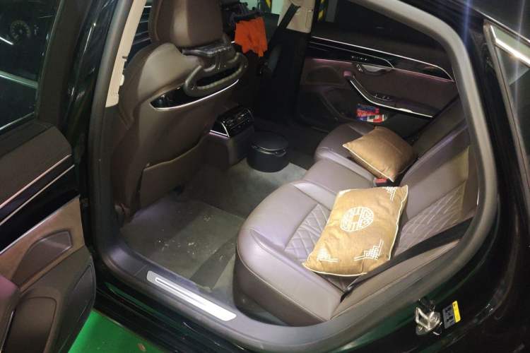 Used Audi A8 New Energy 2021 A8L 60 TFSIe quattro Left Rear Seat