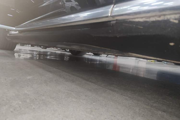 Used Audi A8 New Energy 2021 A8L 60 TFSIe quattro Right Side Sill