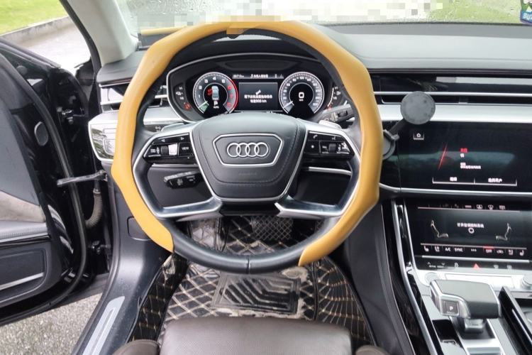 Used Audi A8 New Energy 2021 A8L 60 TFSIe quattro Steering Wheel
