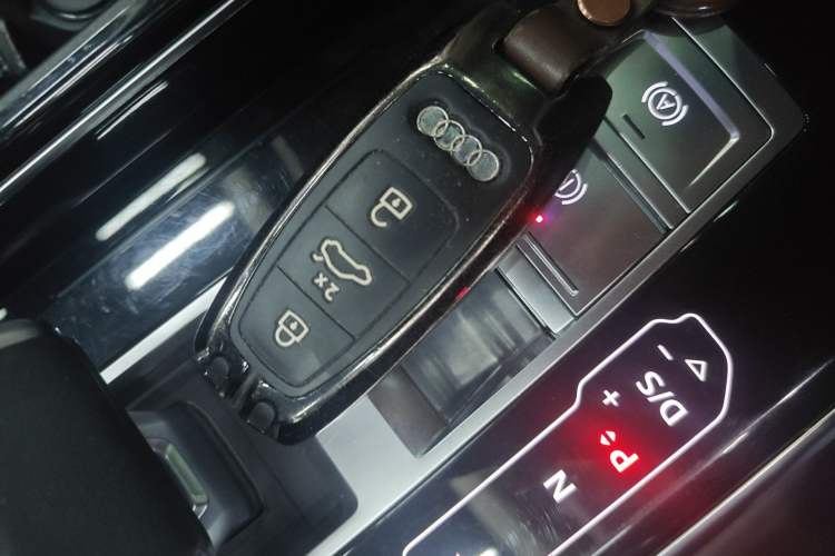 Used Audi A8 New Energy 2021 A8L 60 TFSIe quattro Vehicle Key