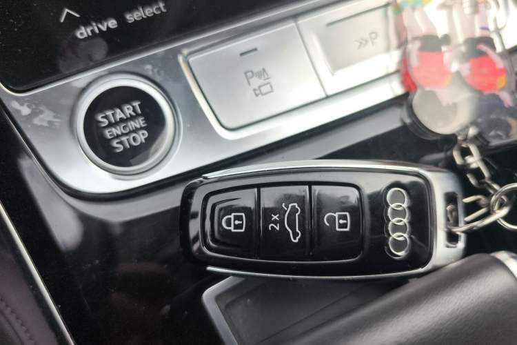 Used Audi A8 New Energy 2021 A8L 60 TFSIe quattro Vehicle Key