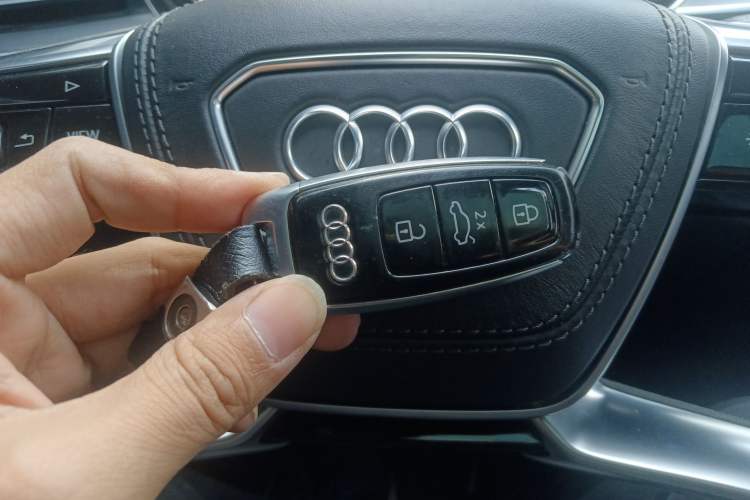 Used Audi A8 New Energy 2021 A8L 60 TFSIe quattro Vehicle Key