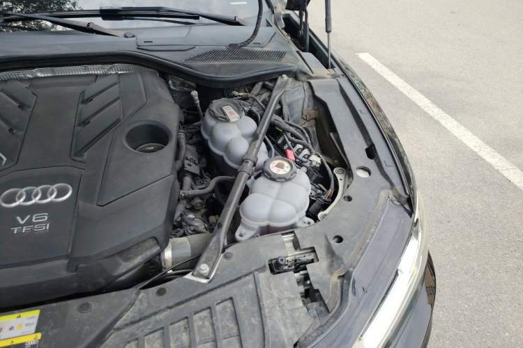 Used Audi A8 New Energy 2022 A8L 60 TFSIe quattro Collection Edition Engine Bay Left