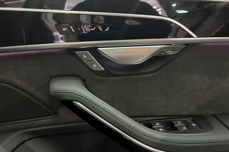 Used Audi A8 New Energy 2022 A8L 60 TFSIe quattro Collection Edition Exterior 4