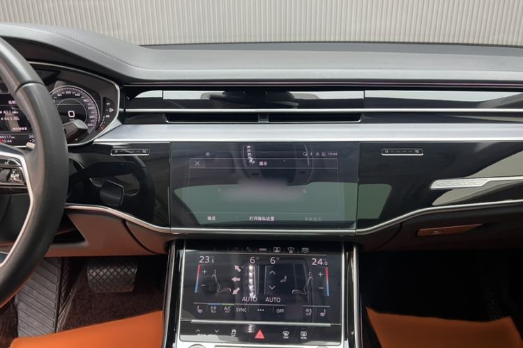 Used Audi A8 New Energy 2022 A8L 60 TFSIe quattro Collection Edition Interior 3